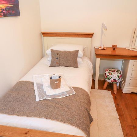 The Roundhouse Villa Auchterarder Bagian luar foto
