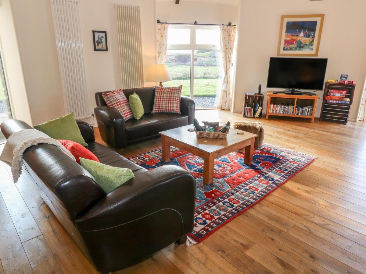 The Roundhouse Villa Auchterarder Bagian luar foto